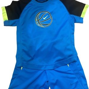 nike toddler set